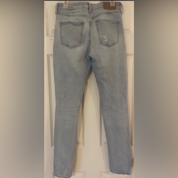 H&M Men’s Skinny Ripped Jeans 
Size 32
Button Fly - Picture 3 of 10